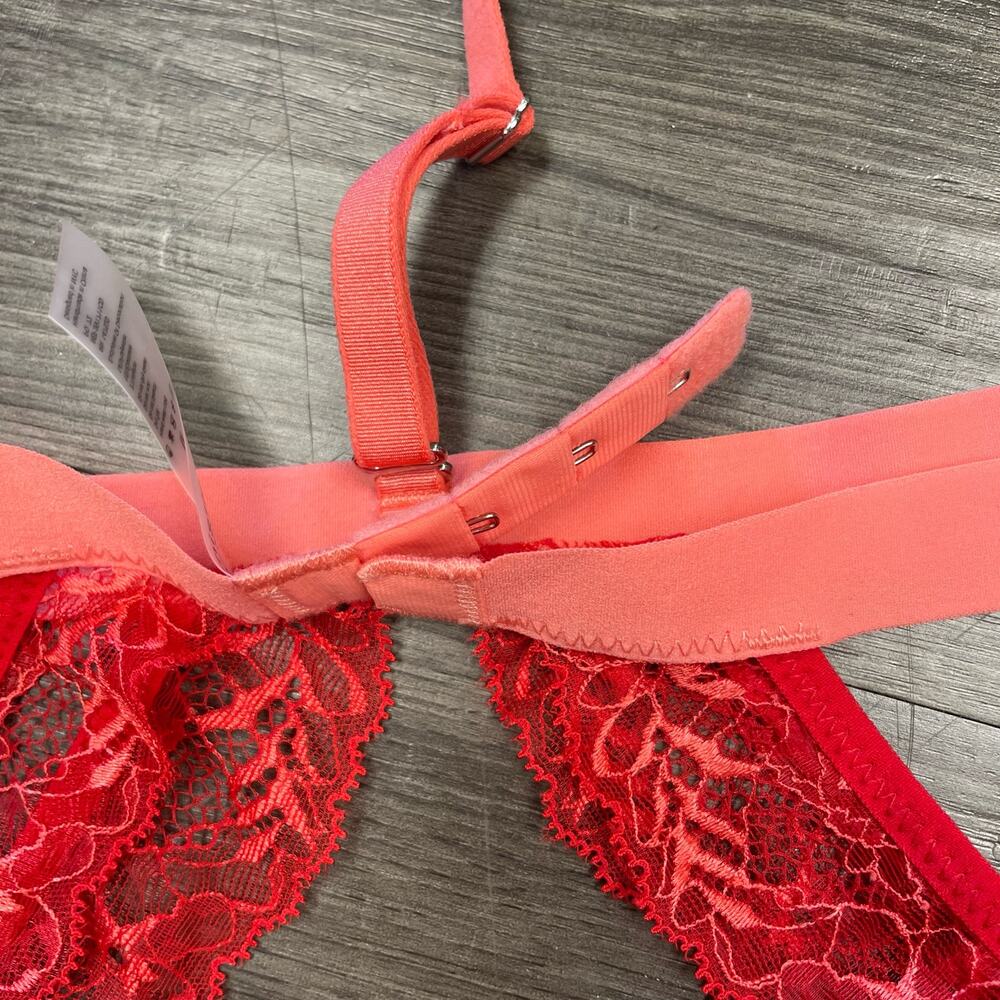 NWT Thistle and Spire Kane Garter Belt Women M Red Lace Strapy Lingerie w Choker - Picture 6 of 9